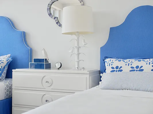 Rented by Extell Marketing Group LLC | media 39