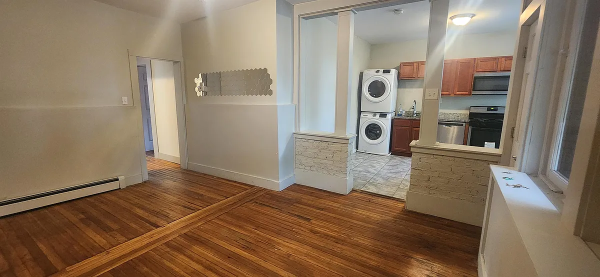 Living Room - 343 Madison Ave #2