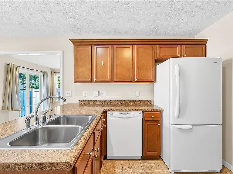 115 Tickseed Ave — Photo 7