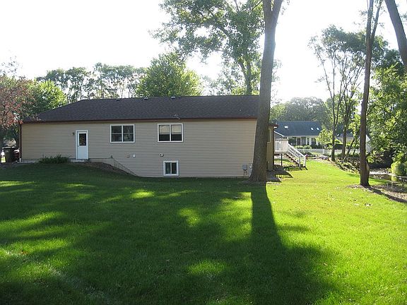 side view / large lot