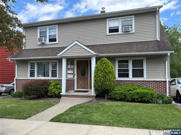 72 Corabelle Ave, Lodi, NJ 07644