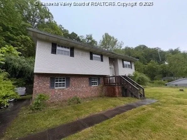 873 Woods Dr, Saint Albans, WV 25177