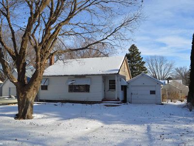 203 1st St NE, Rake, IA, 50465