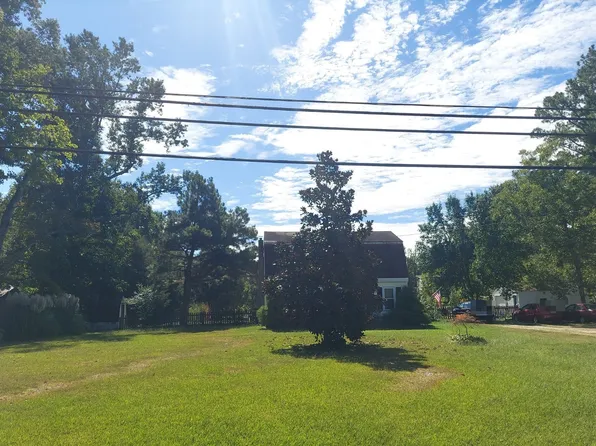1725 Benefit Rd, Chesapeake, VA 23322