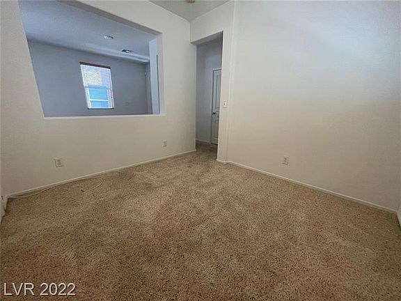 4th image of 674 Chepstow Ave