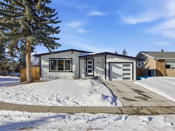 428 S Queen Anne Way SE, Calgary, AB T2J 4R9