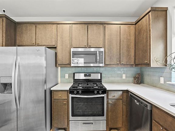 5th image of 6592 Arborist Ln