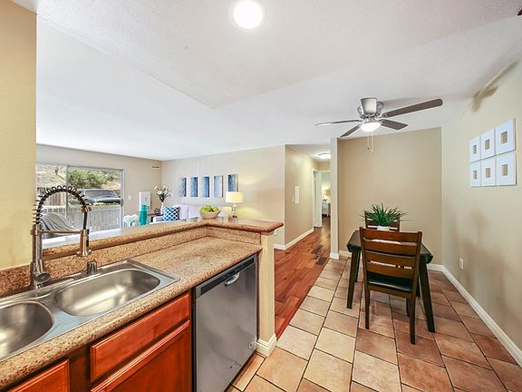 5th image of 432 Edgehill Ln Unit 93