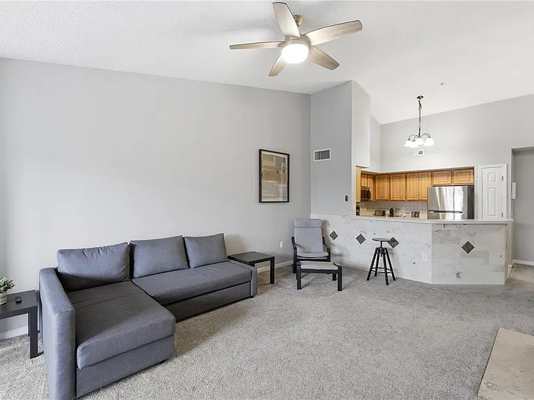 13001 Mulberry Park Dr #132 — Photo 4
