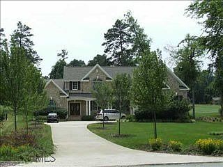 1st image of 16 Kentbury Cir
