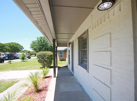 4th image of 4234 Harvey Dr