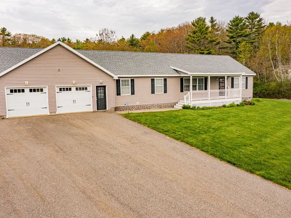 26 Forest Hill, Bucksport, ME 04416