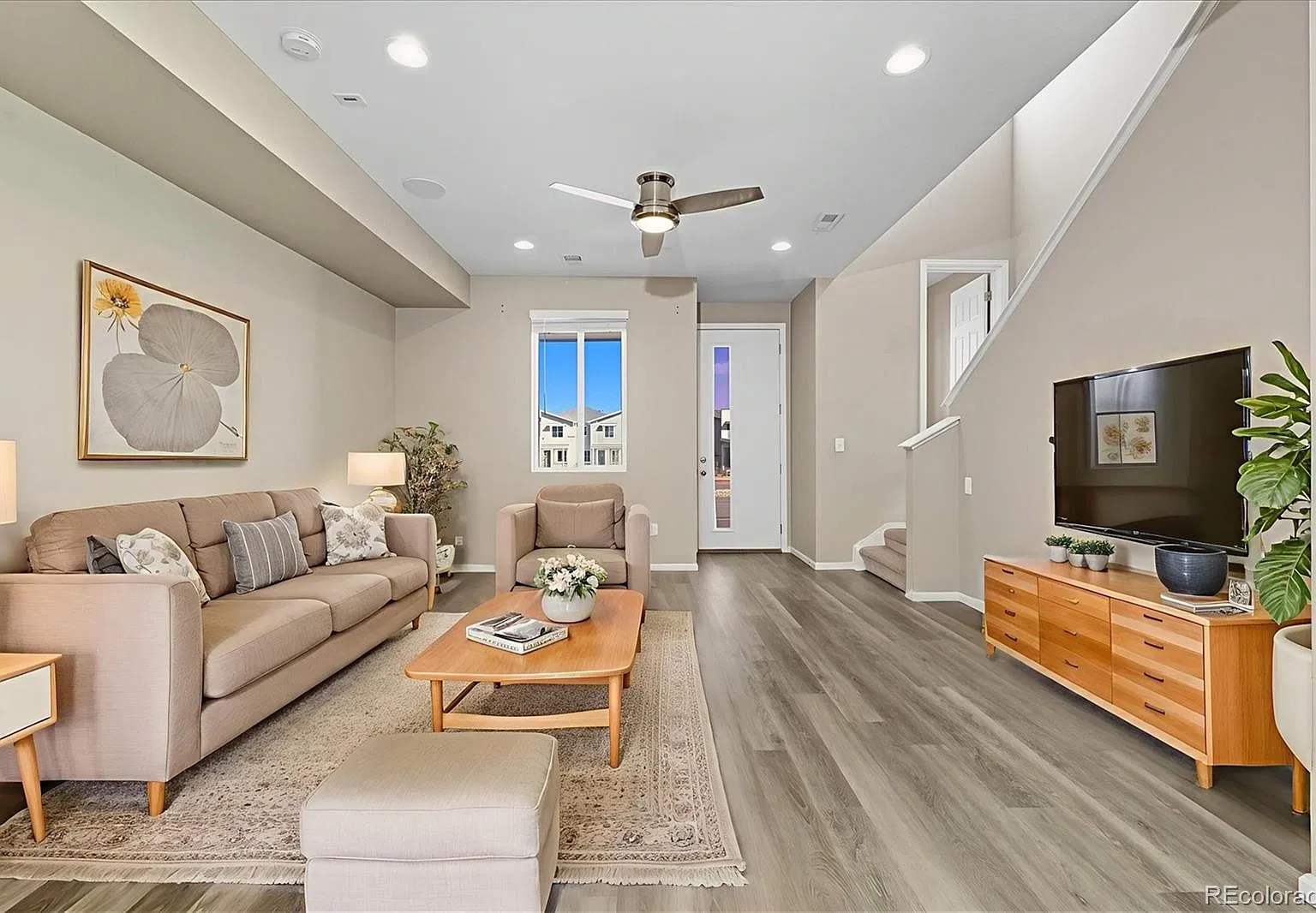 3 bed, 2.5 bath, 1474 sqft, $2,500 — Photo 3
