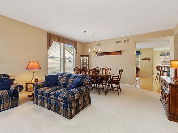 3rd image of 12628 Cold Springs Dr