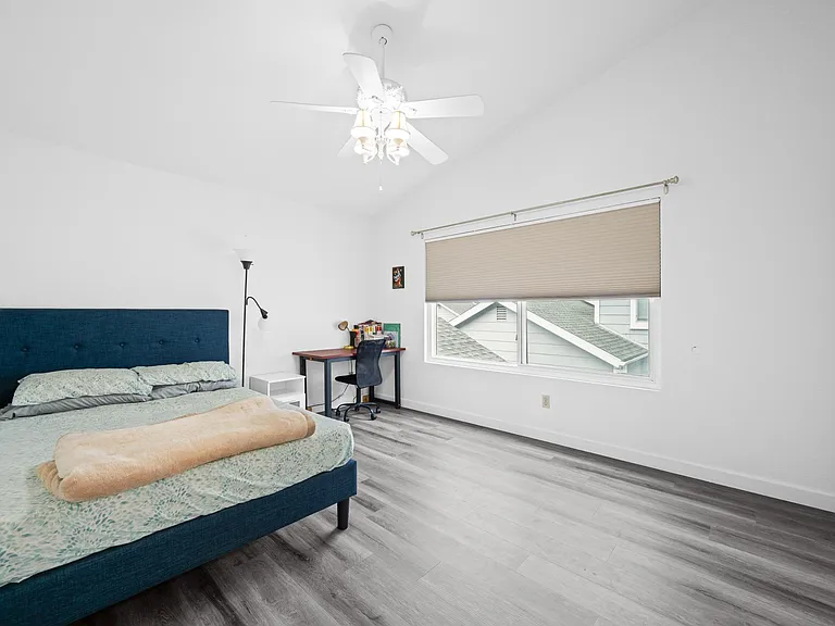 12168 Mount Vernon Ave — Photo 9