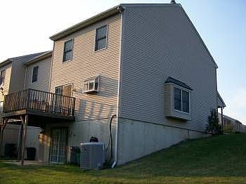2nd image of 1132 Valley Stream Dr