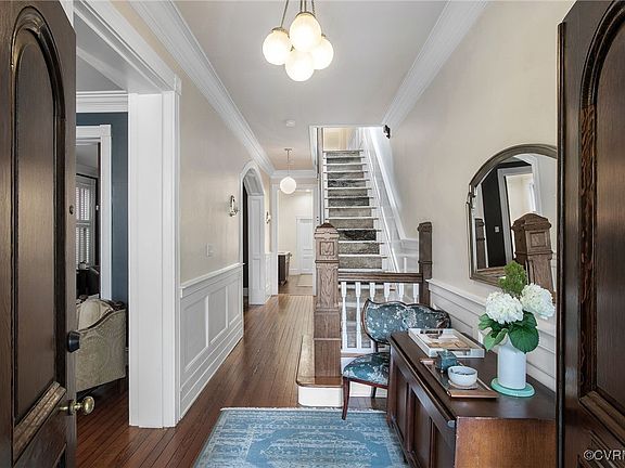 5th image of 2711 E Grace St