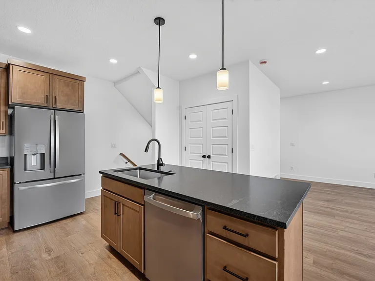 2209 W Swift Fox Dr — Photo 9