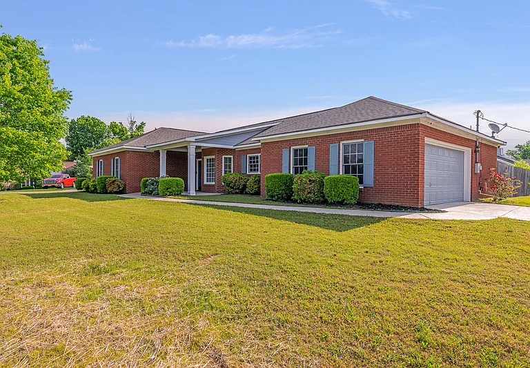 101 Coriander Ln — Photo 1
