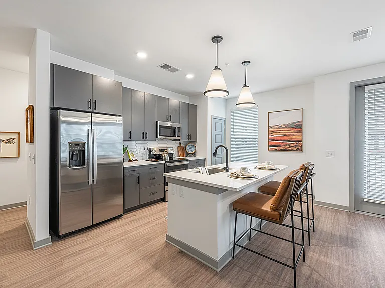 Populus Waterside Apartments — Photo 22