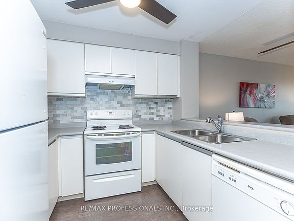 5th image of 2177 Burnhamthorpe Rd W #702