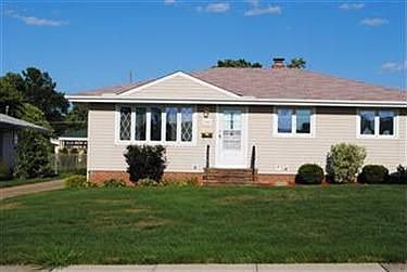 2nd image of 7265 Nobb Hill Dr