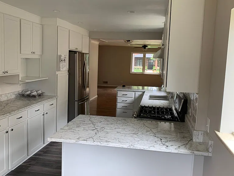 2325 S Clayton St — Photo 8