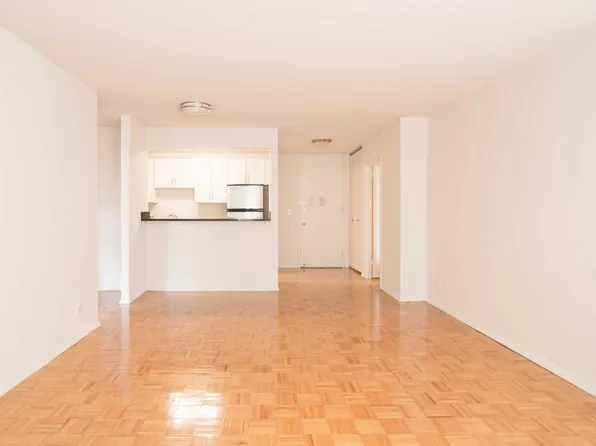 750 Columbus Avenue image 20 of 61