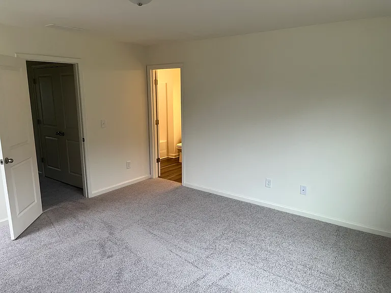 100 Swindon Dr — Photo 9