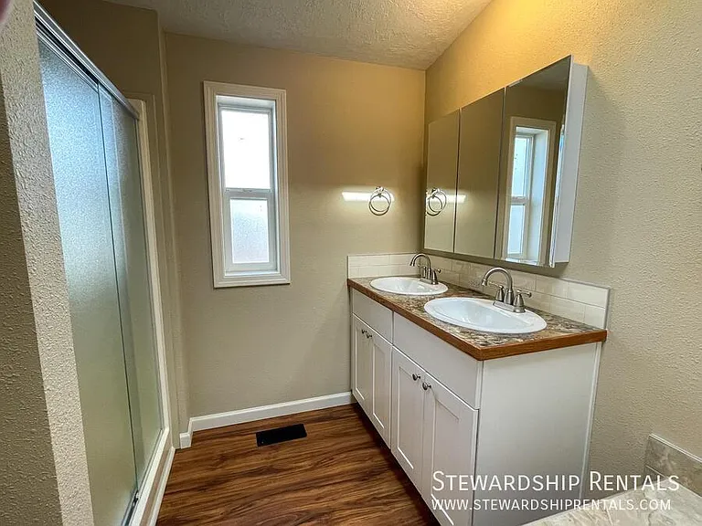 1313 Bramblewood Ln — Photo 23
