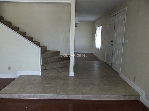 3rd image of 1740 Leonard Ln
