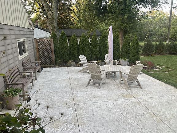 4th image of 2625 El Rancho DRIVE