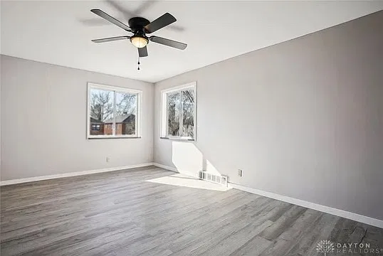 111 E Norman Ave — Photo 4