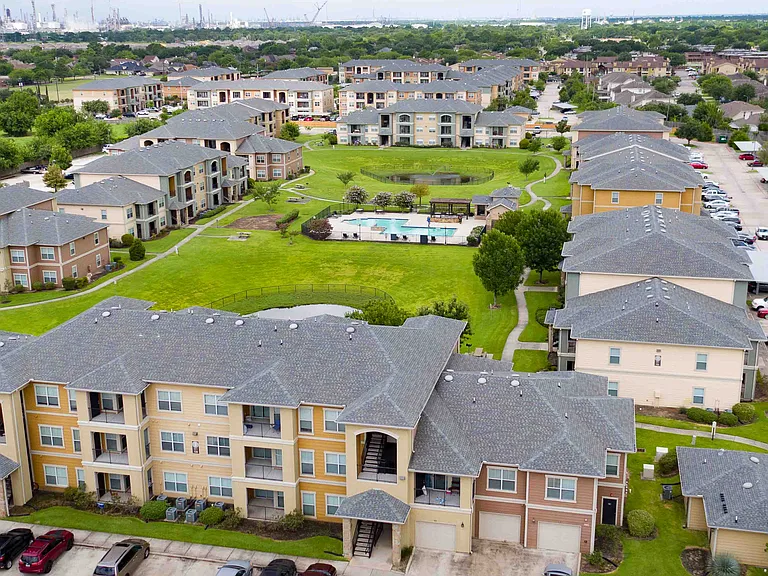 The Bennett Baytown — Photo 27