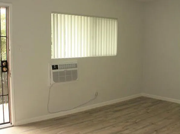 1139 N Mayfair Ave APT 5, Anaheim, CA 92801