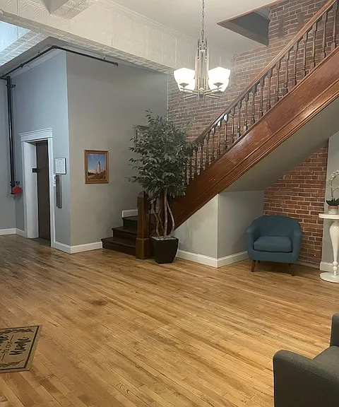 208 Huron Ave — Photo 24