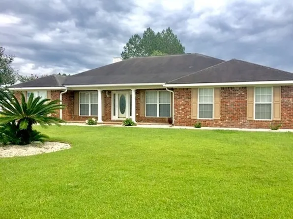 1835 Lawnwoods Dr, Hinesville, GA 31313
