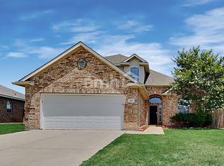 58 N Highland Dr, Sanger, TX 76266