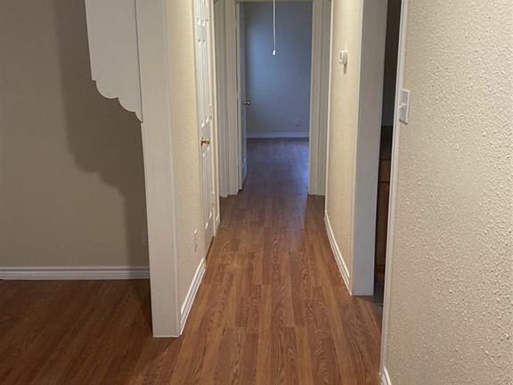 3rd image of 6103 Sherwood Dr
