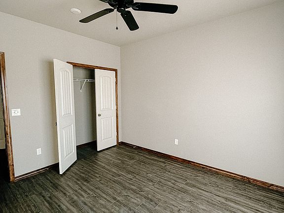 4th image of 5707 W 33rd St #A