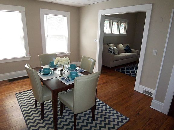 2nd image of 1118 S Plymouth Ave #2