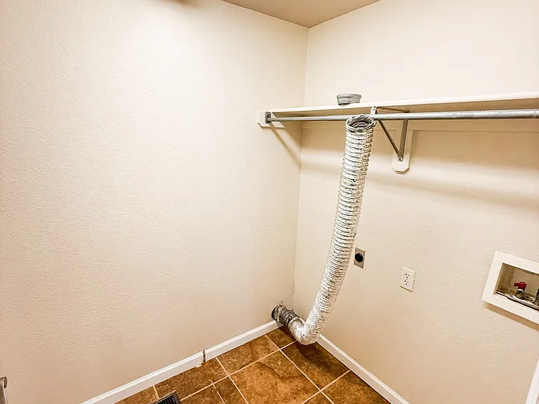 4007 Balmoral Dr — Photo 41