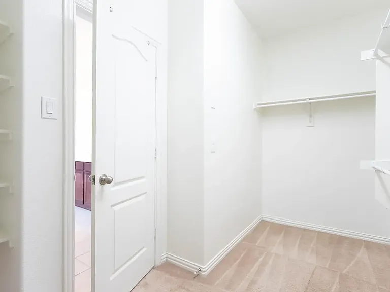 2601 Sun Creek Dr — Photo 16