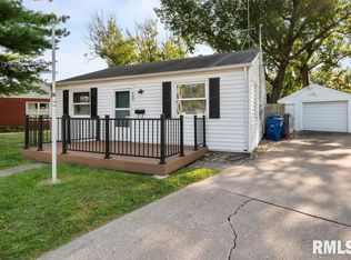 909 39th Street Ct, Moline, IL