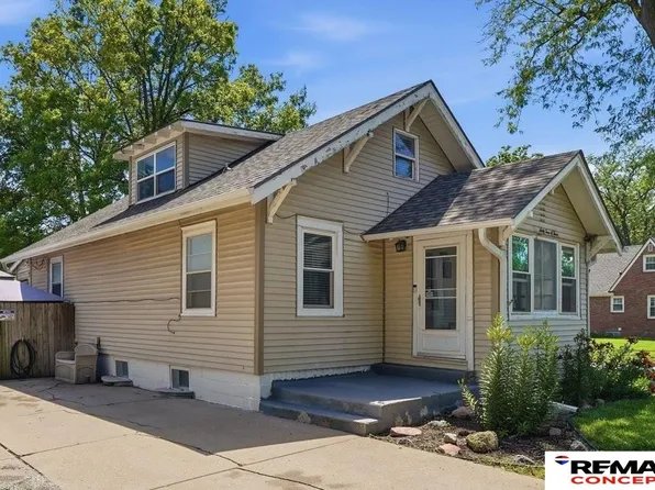 6403 Leighton Ave, Lincoln, NE 68507