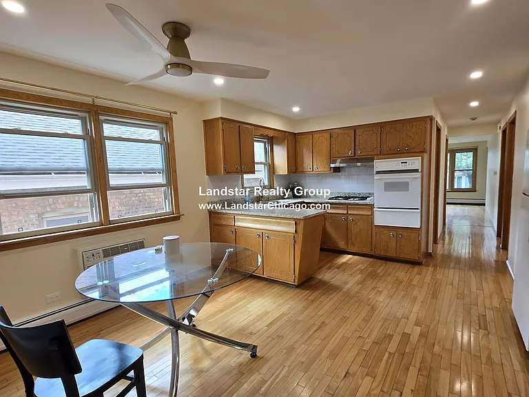 5339 W Addison St #2 — Photo 14