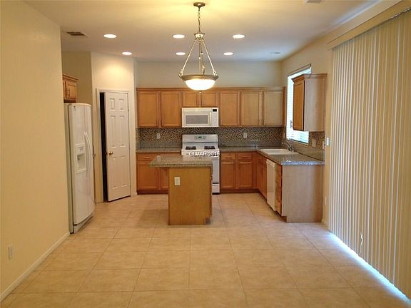 4th image of 9295 Eaton Creek Ct #0