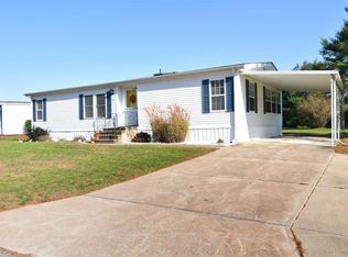 148 Little Pond Rd, South Kingstown, RI 02879