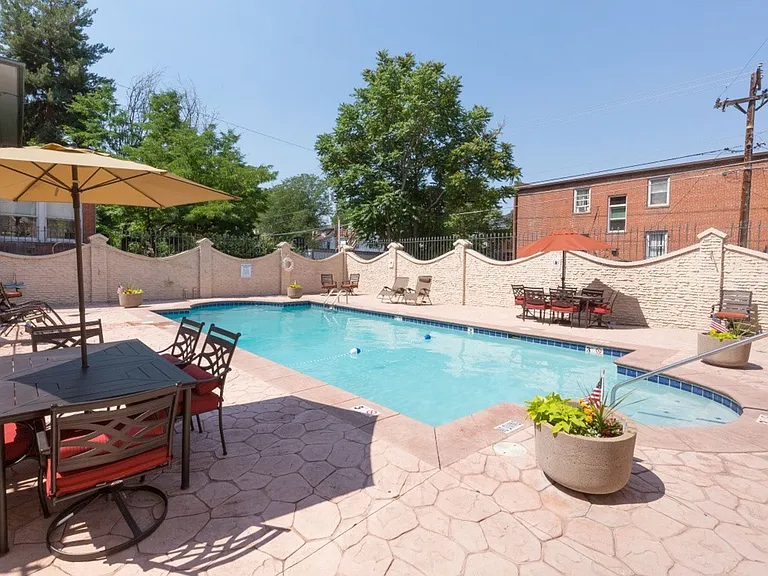 Convenient Living near Historic Humboldt District! — Photo 18