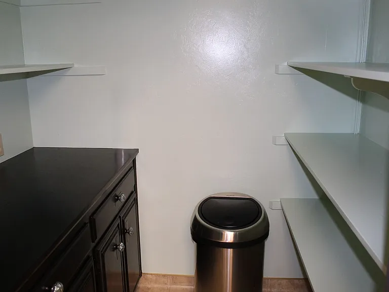 4301 Flintridge Dr — Photo 14